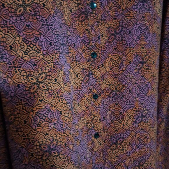 A Catherines Women's Plus Sized Blouse Red Paisley Office Siren Sharkbite Hem 5X - Picture 6 of 13